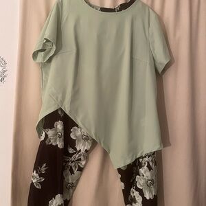 SHEIN Curve Black and Green Floral Set